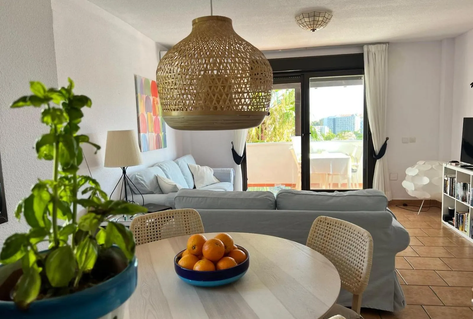 Apartment Pueblo Evita. Stunning Sea And Mountain Views, Close To Amneties. Benalmadena